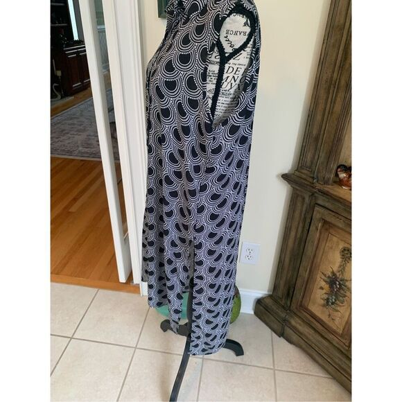 Spense Black & White Button Up Geometric Tunic - Picture 8 of 10